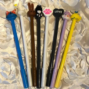 Random #4 8 pc Black Gel Roller Ball Ink Pen Set (0.5mm tip) + Pouch